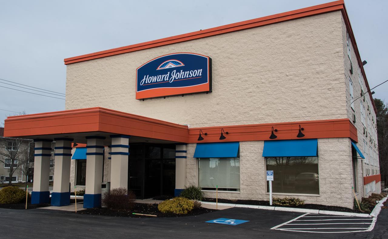 Howard Johnson By Wyndham Portsmouth Exterior photo